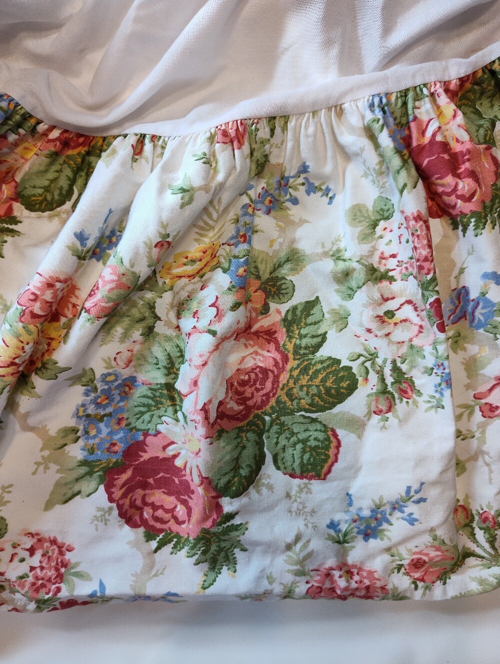 LRL CHAPS Vintage Floral Constance Garden Full Bed Skirt & Two Shams 100% Cotton